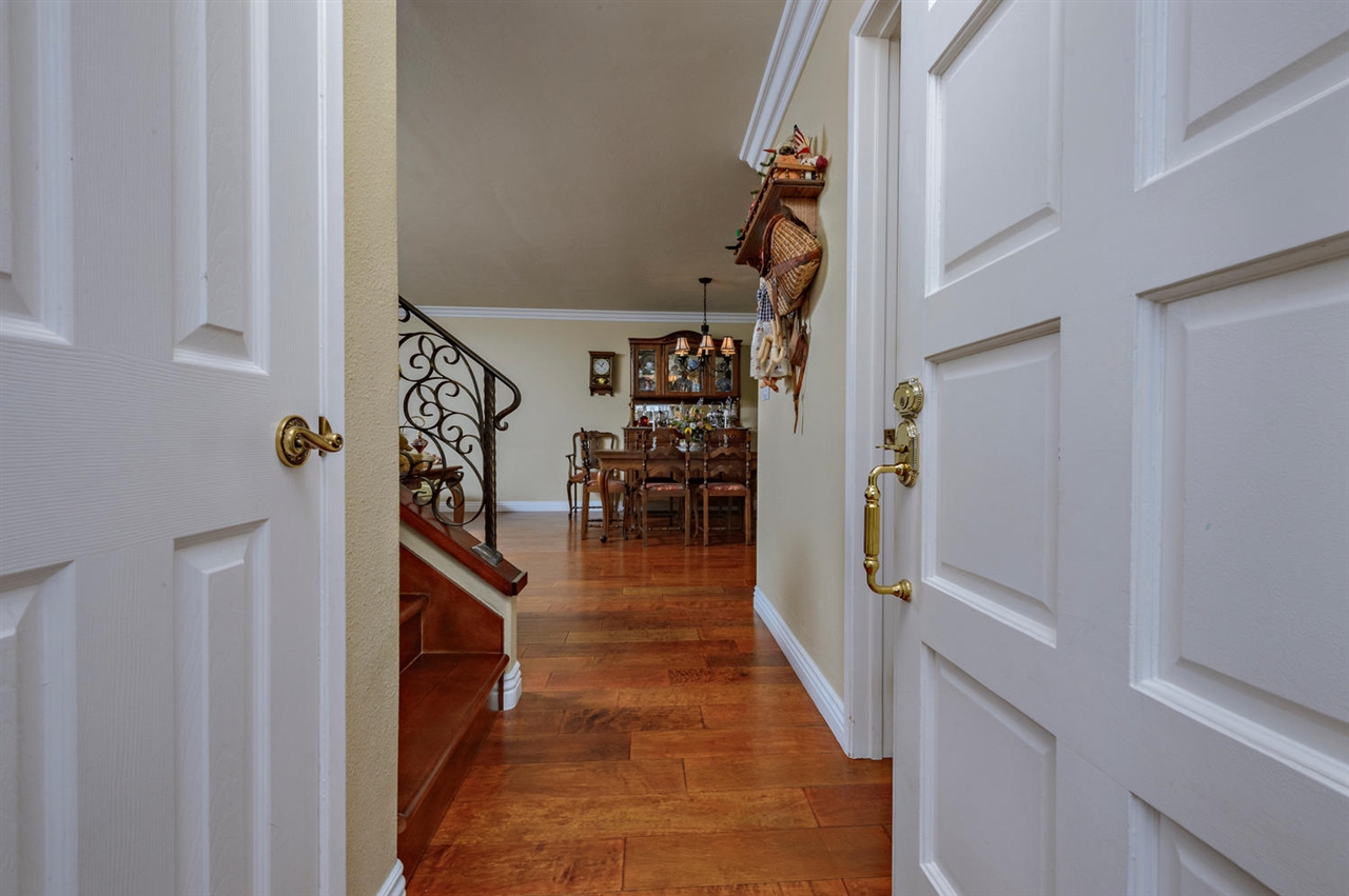 3728 Bennington Court Carlsbad, CA 92010 - Photo 6 of 21