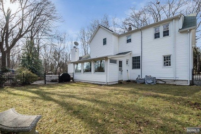 389 Stevens Avenue Ridgewood, NJ 07450 - Photo 23 of 25