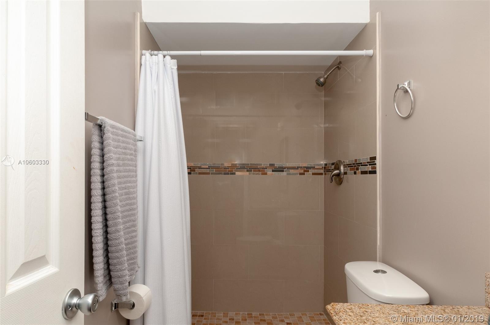 6204 Wiley Street Hollywood, FL 33023 - Photo 20 of 28