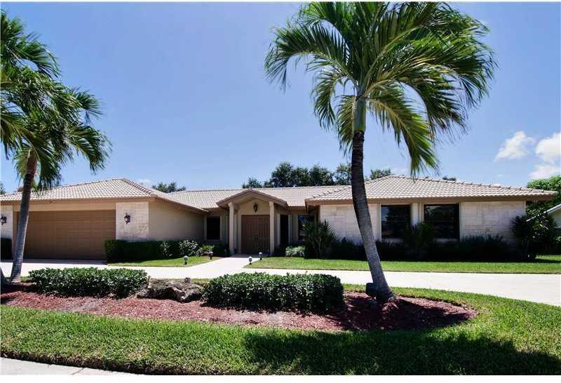 390 Northwest 53rd Street Boca Raton, FL 33487 - Photo 2 of 28