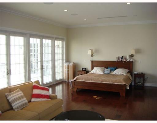 797 Ridgewood Road Key Biscayne, FL 33149 - Photo 12 of 16
