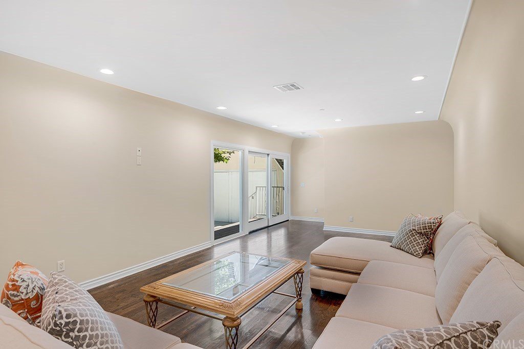 2000 Lorain Road San Marino, CA 91108 - Photo 9 of 27