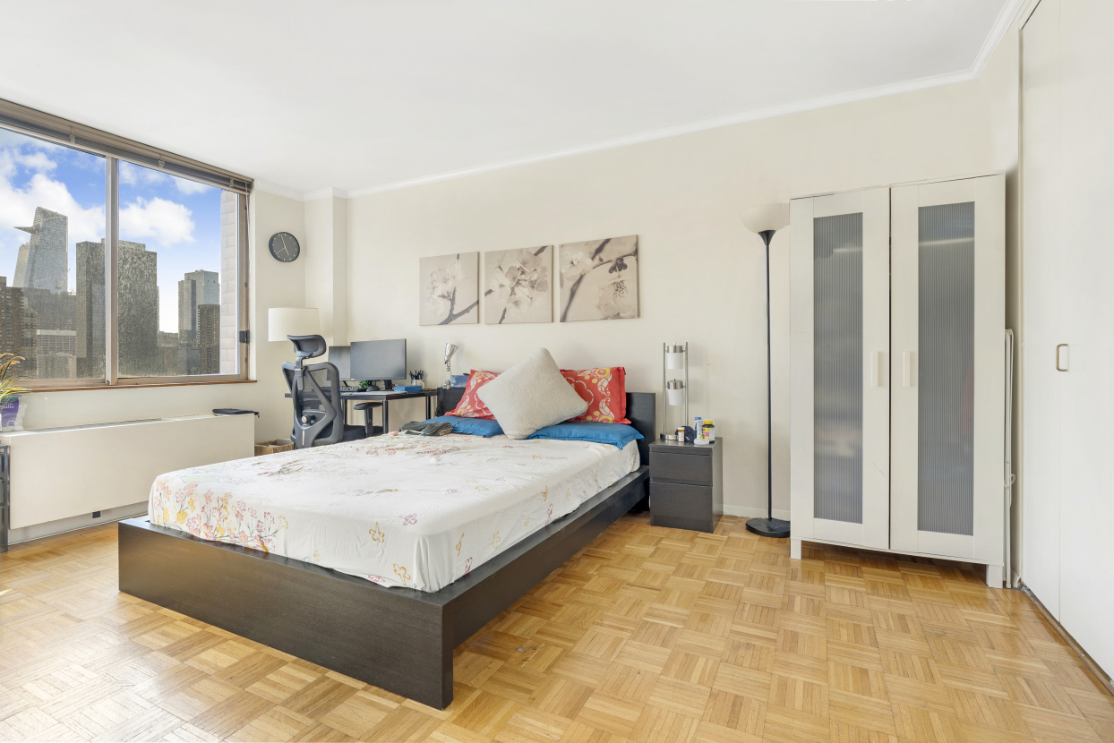 350 West 50th Street, Unit 22C Manhattan, NY 10019 - Photo 4 of 13