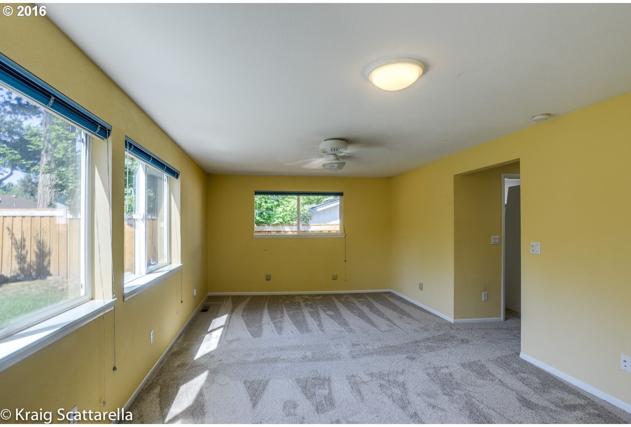 14220 Southwest Rochester Drive Beaverton, OR 97008 - Photo 13 of 32 Gallery Image 13