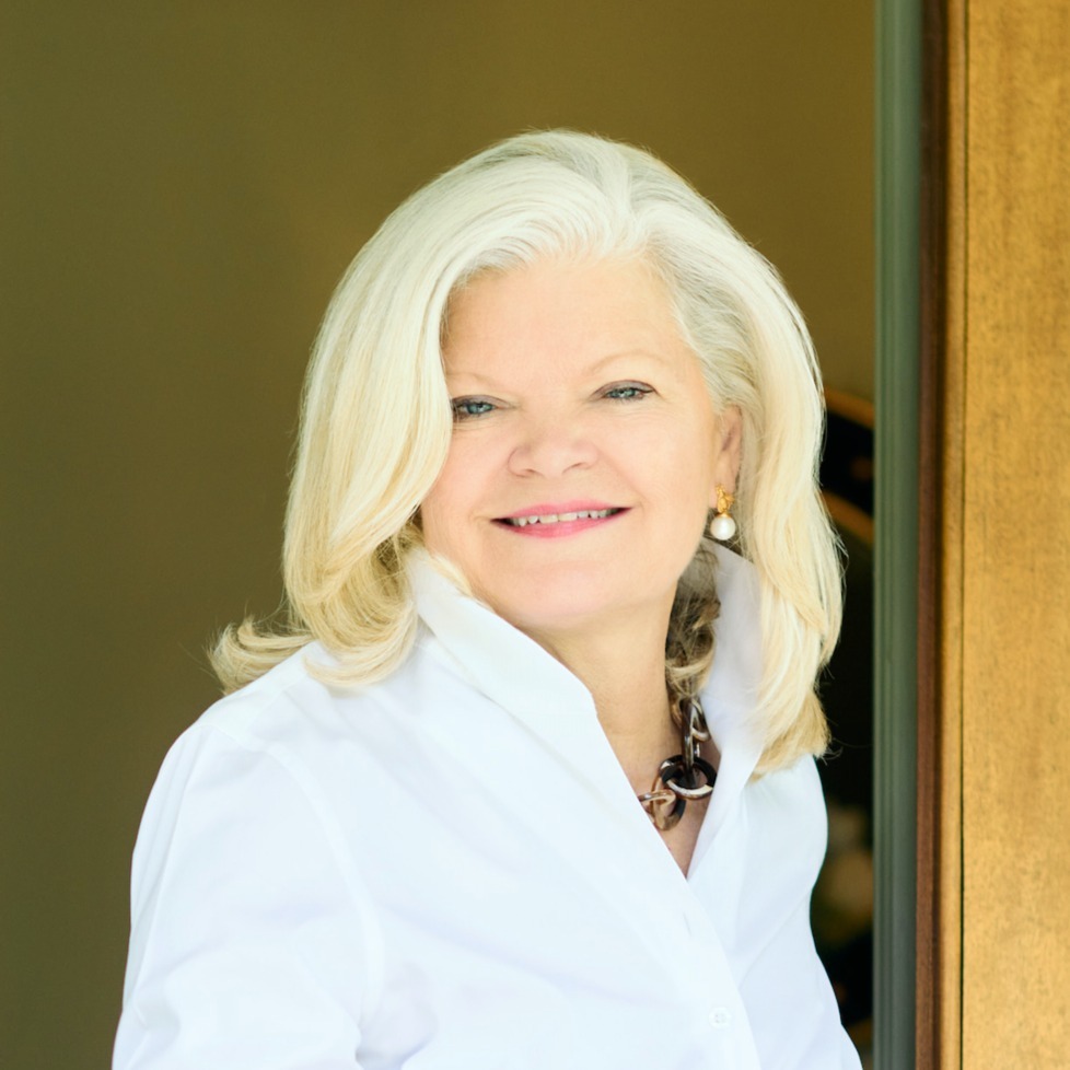 Headshot of Joan Shannon