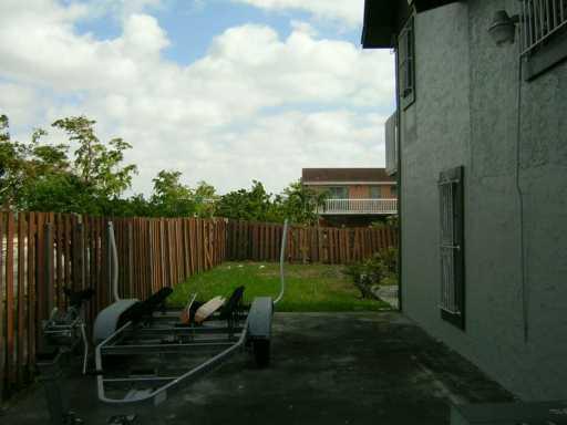 2425 Southwest 109th Court, Unit I Miami, FL 33165 - Photo 3 of 8