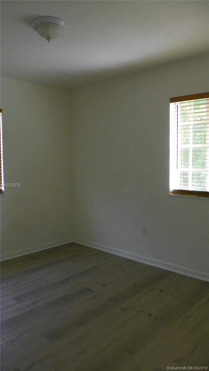 27522 Southwest 139th Place Homestead, FL 33032 - Photo 14 of 23