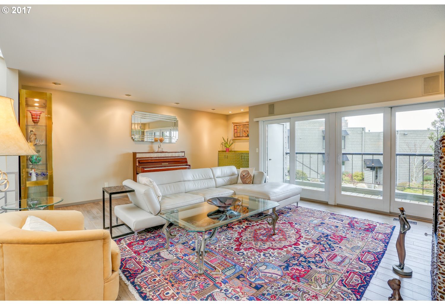 5810 Southwest Riverpoint Lane Portland, OR 97239 - Photo 10 of 32