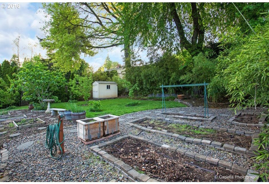 2311 Southwest Troy Street Portland, OR 97219 - Photo 22 of 32 Gallery Image 22