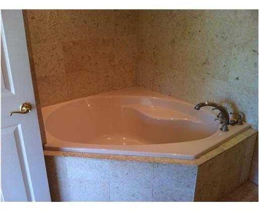 1917 Northeast 2nd Street, Unit 7 Deerfield Beach, FL 33441 - Photo 14 of 16