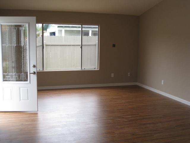 8705 Rhodes Court Santee, CA 92071 - Photo 7 of 13 Gallery Image 7