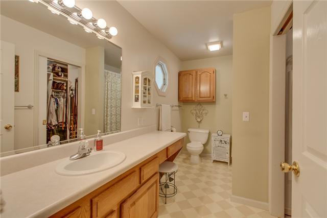 3512 Old South Road Murfreesboro, TN 37128 - Photo 4 of 10 Master Bathroom includes a large walk-in closet with solid shelving built-ins