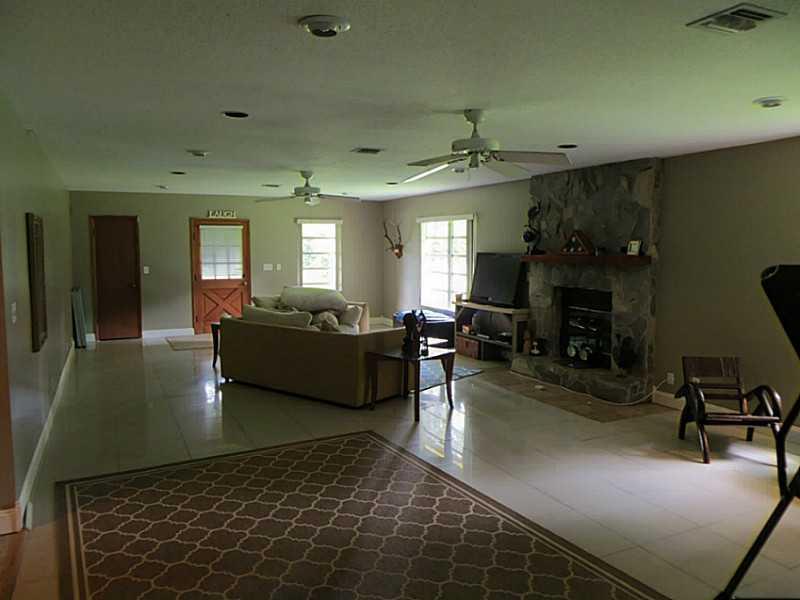 5131 South Flamingo Road Southwest Ranches, FL 33330 - Photo 11 of 22 Gallery Image 11