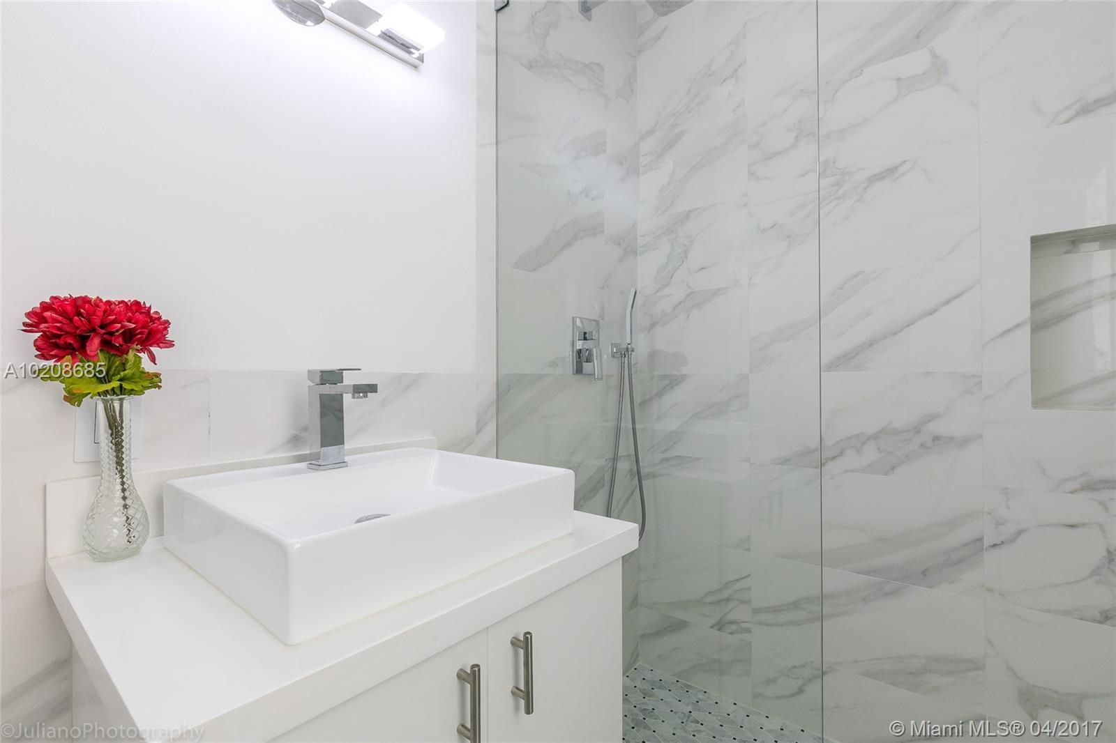365 Southwest 25th Road Miami, FL 33129 - Photo 12 of 18