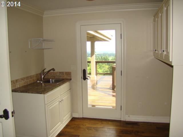 15830 Forest Ridge Road Northeast Silverton, OR 97381 - Photo 14 of 16 Gallery Image 14
