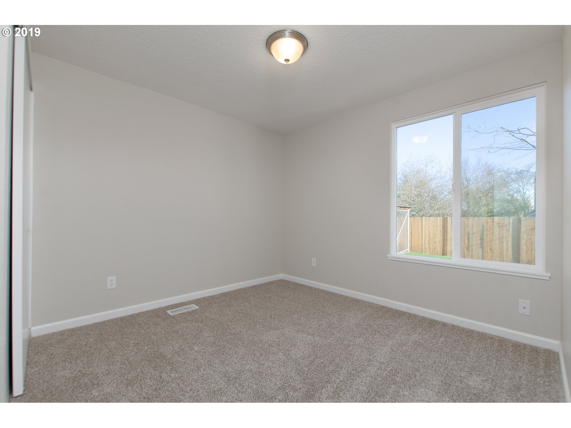 11724 Southwest Swendon Loop Tigard, OR 97223 - Photo 28 of 32 Gallery Image 28
