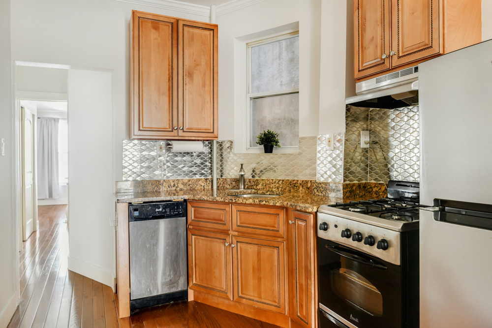 832 Classon Avenue, Unit 2R Brooklyn, NY 11238 - Photo 4 of 8