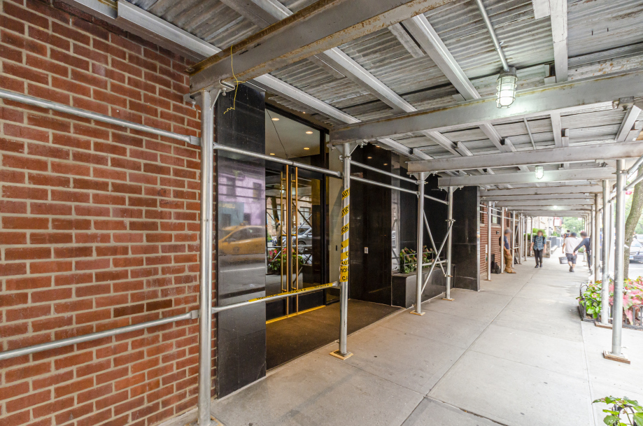 The Peter James 201 E 25th St, Manhattan, NY 10010 - Photo 4 of 8