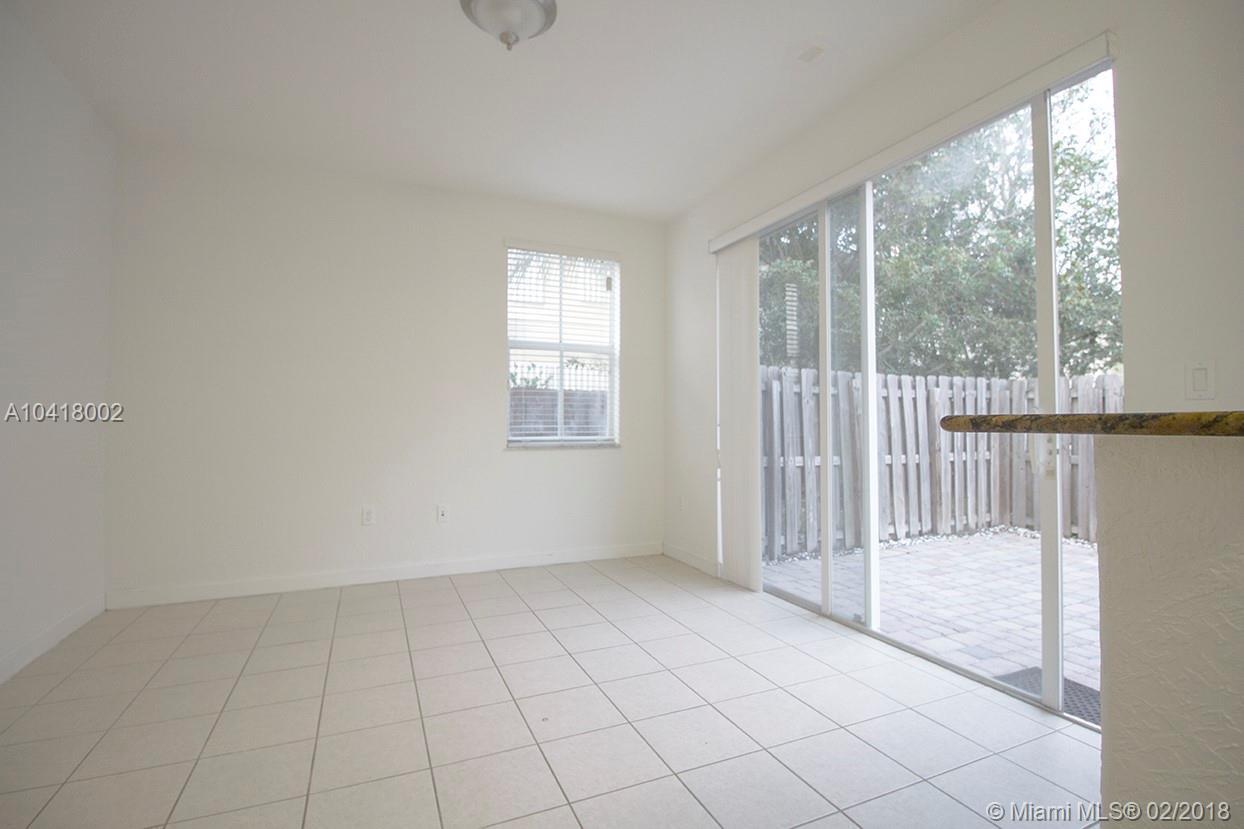 8635 Northwest 112th Path Doral, FL 33178 - Photo 5 of 29