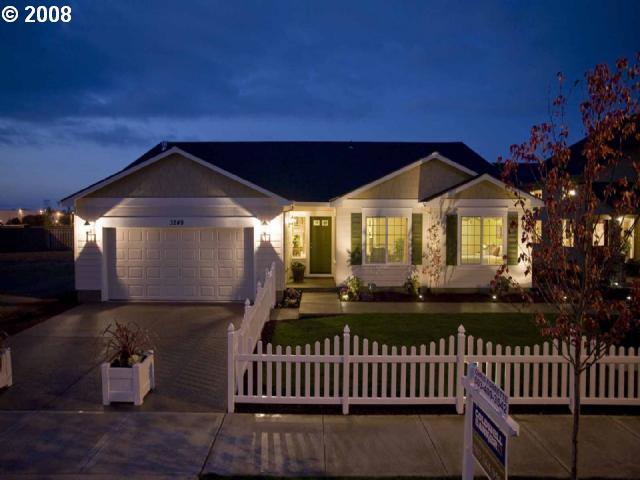 3203 Reed Avenue Woodburn, OR 97071 - Photo 2 of 16 Gallery Image 2