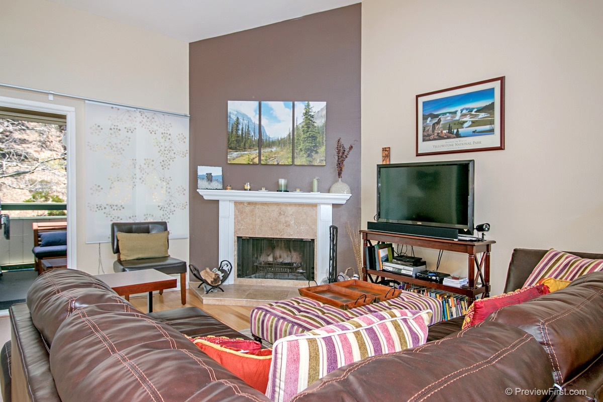 3121 Evening Way, Unit C La Jolla, CA 92037 - Photo 3 of 24