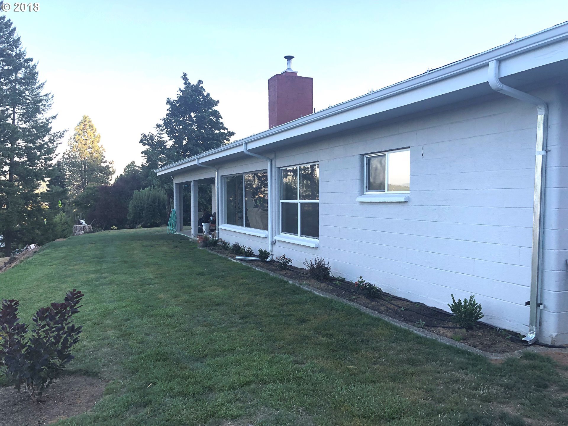 891 Mathis Hill Road Yoncalla, OR 97499 - Photo 14 of 27