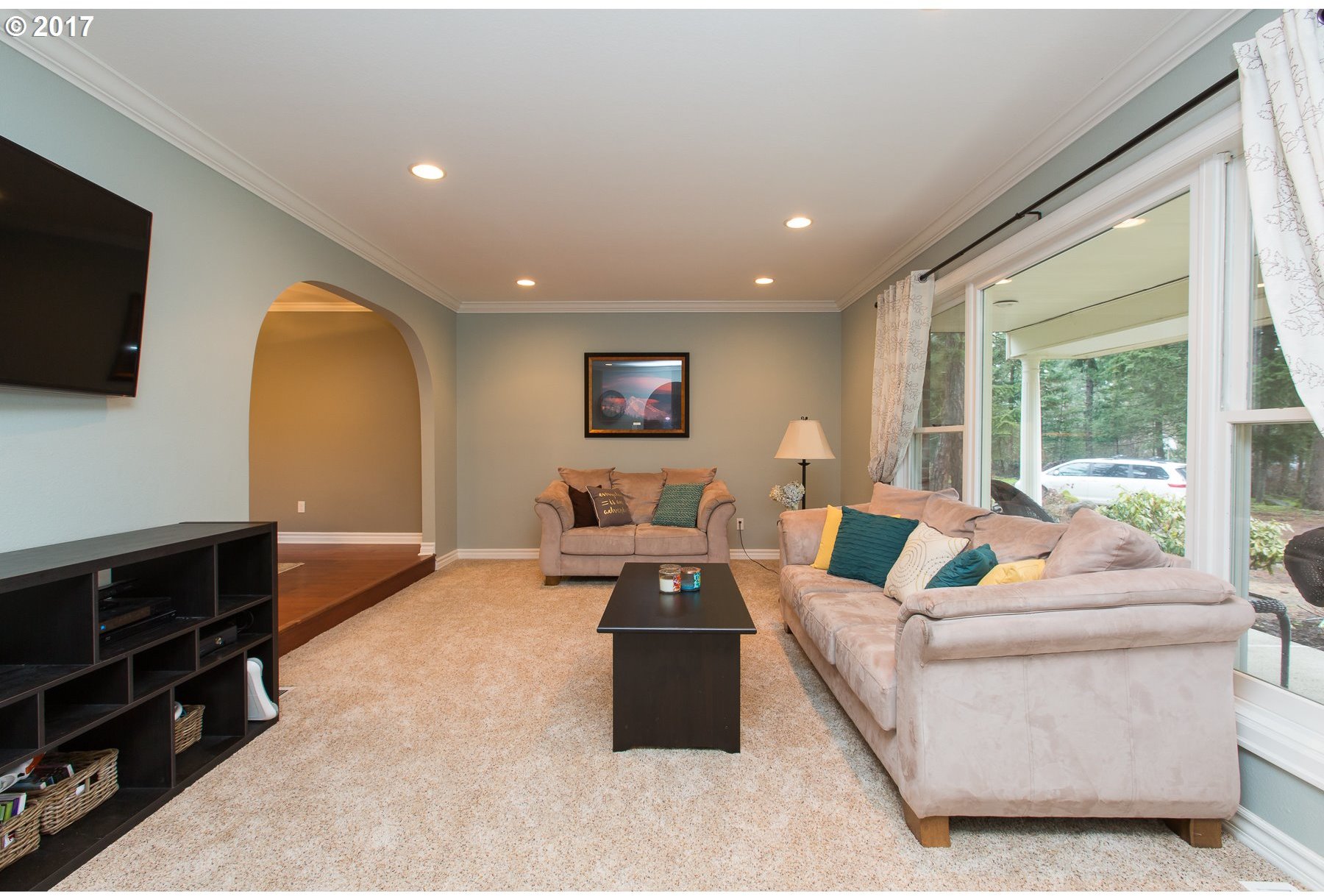 1430 Country Club Road Hood River, OR 97031 - Photo 5 of 32 Gallery Image 5