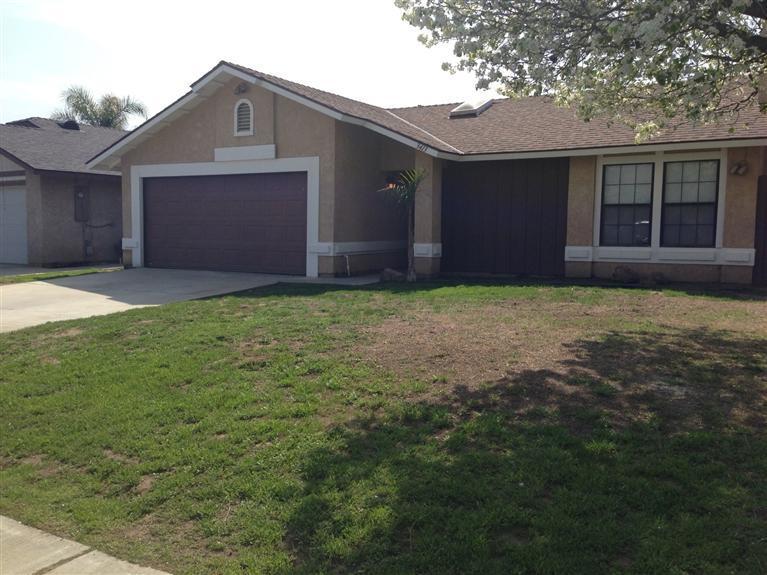 3413 Harris Road Bakersfield, CA 93313 - Photo 1 of 8 Gallery Image 1