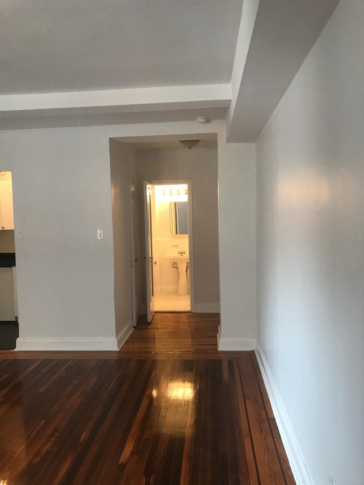 253 West 72nd Street, Unit 1510 Manhattan, NY 10023 - Photo 1 of 4