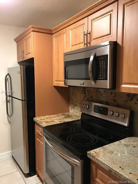 10816 North Kendall Drive, Unit R9 Miami, FL 33176 - Photo 7 of 26