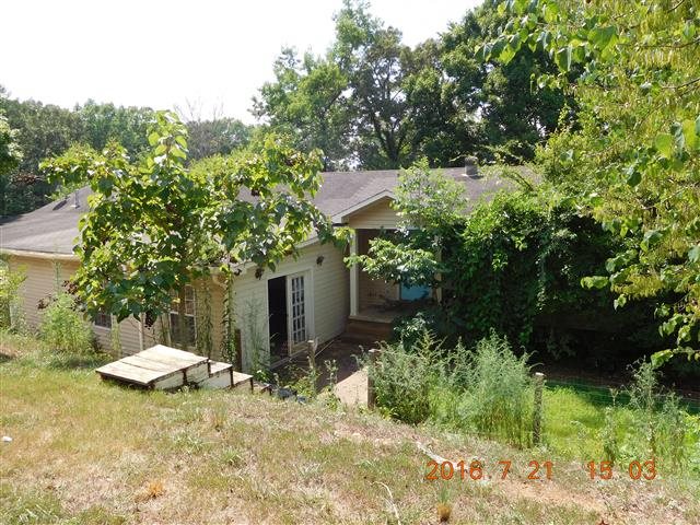 1595 Rich Road Savannah, TN 38372 - Photo 5 of 15