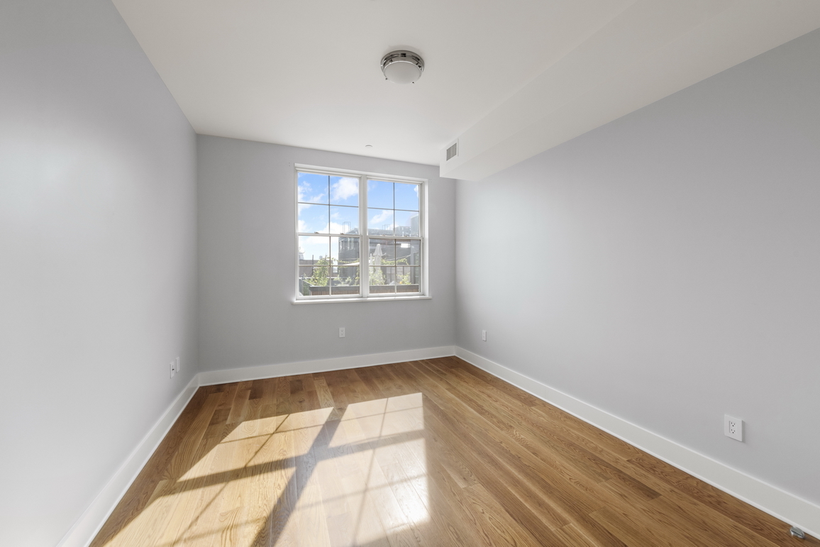 25 Lexington Avenue, Unit 503 Brooklyn, NY 11238 - Photo 5 of 11