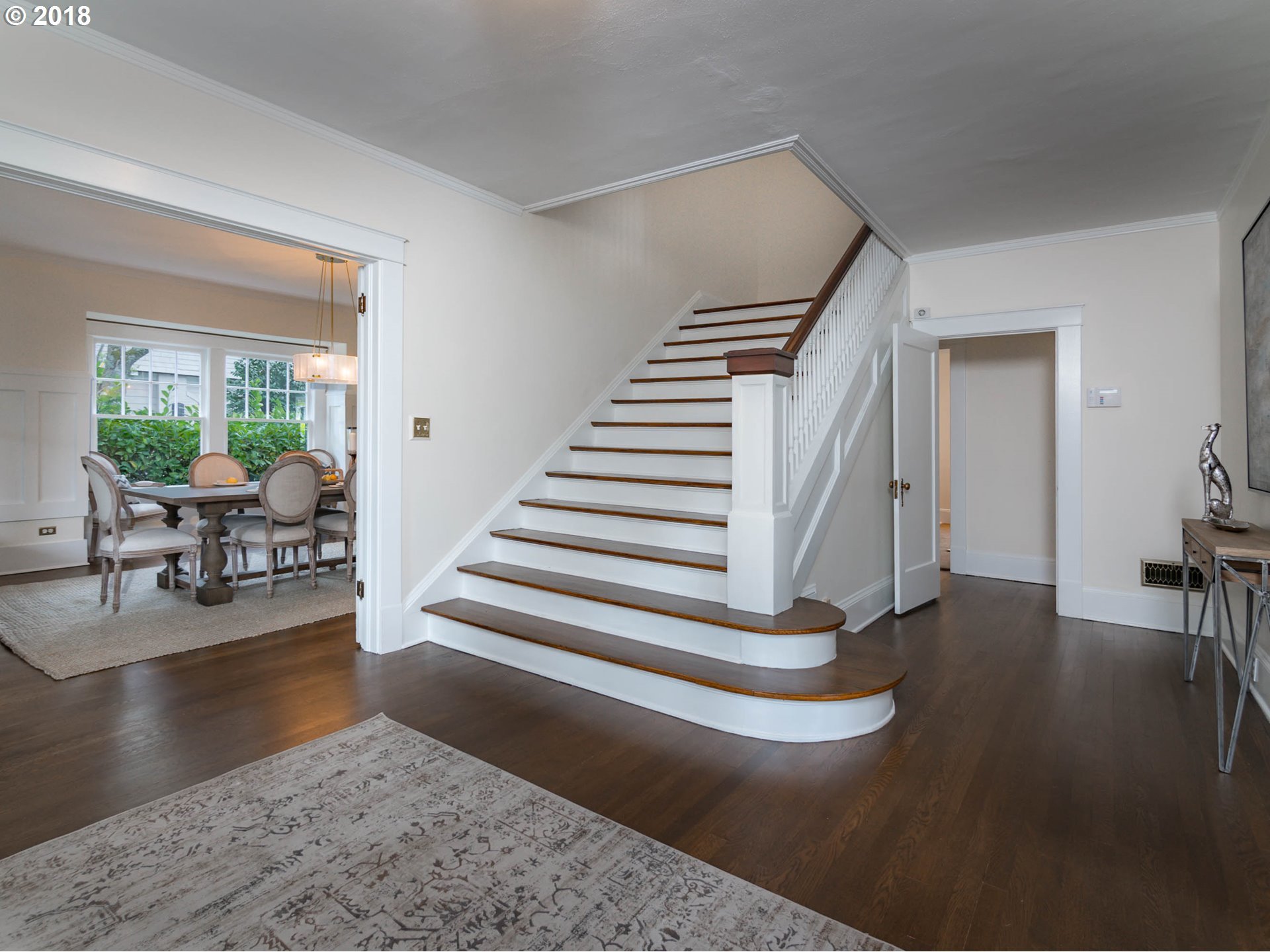 2735 Southwest Talbot Road Portland, OR 97201 - Photo 3 of 30 Gallery Image 3