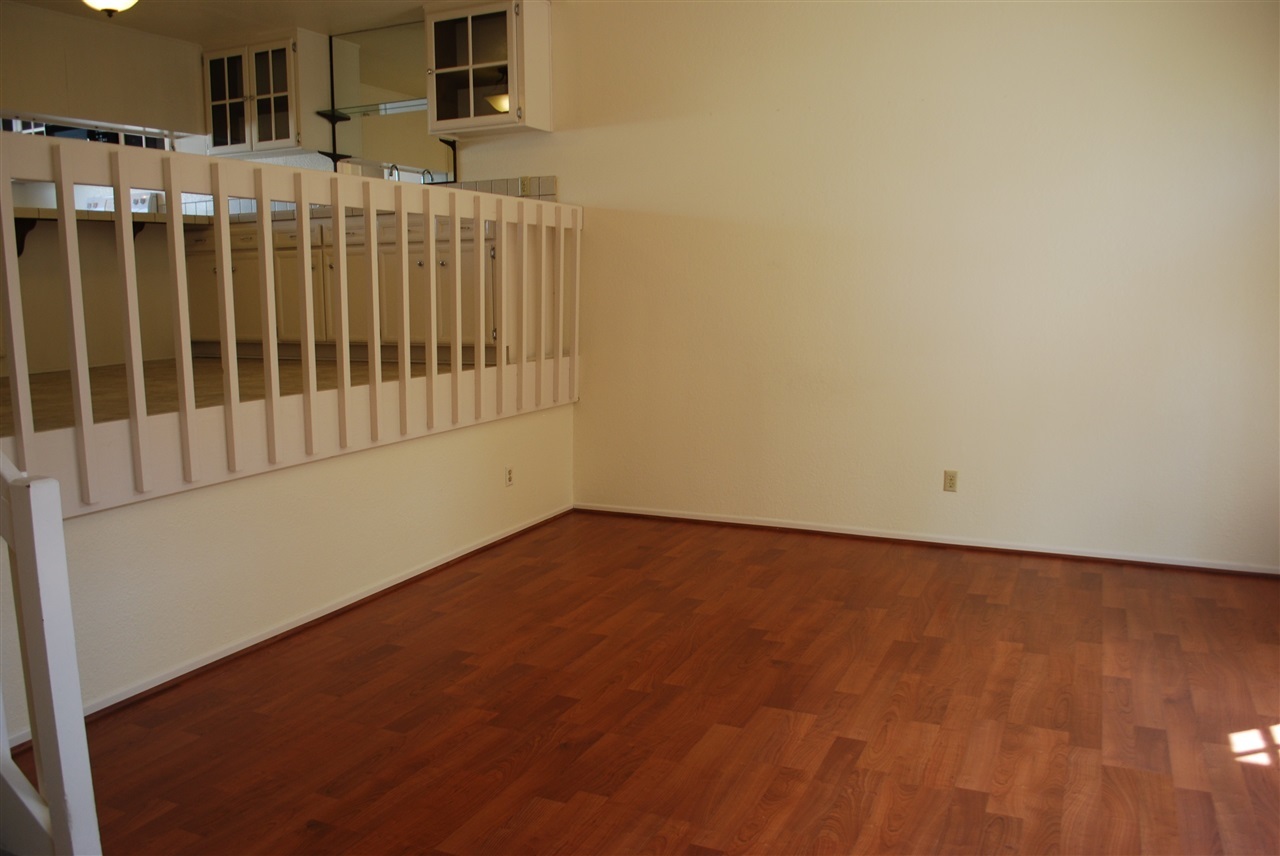 2372 Altisma Way, Unit C Carlsbad, CA 92009 - Photo 7 of 16 Living room