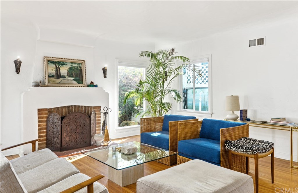 85 Prospect Avenue Long Beach, CA 90803 - Photo 4 of 21