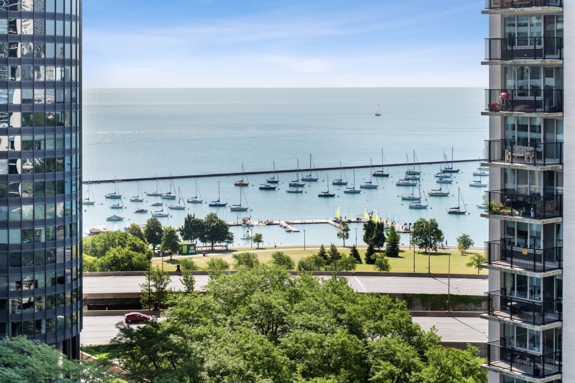 400 E Randolph St, Chicago, IL 60601 - Photo 15 of 17