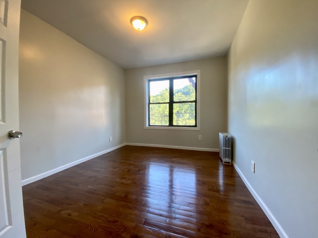 518 West 204th Street, Unit 23 Manhattan, NY 10034 - Photo 2 of 4