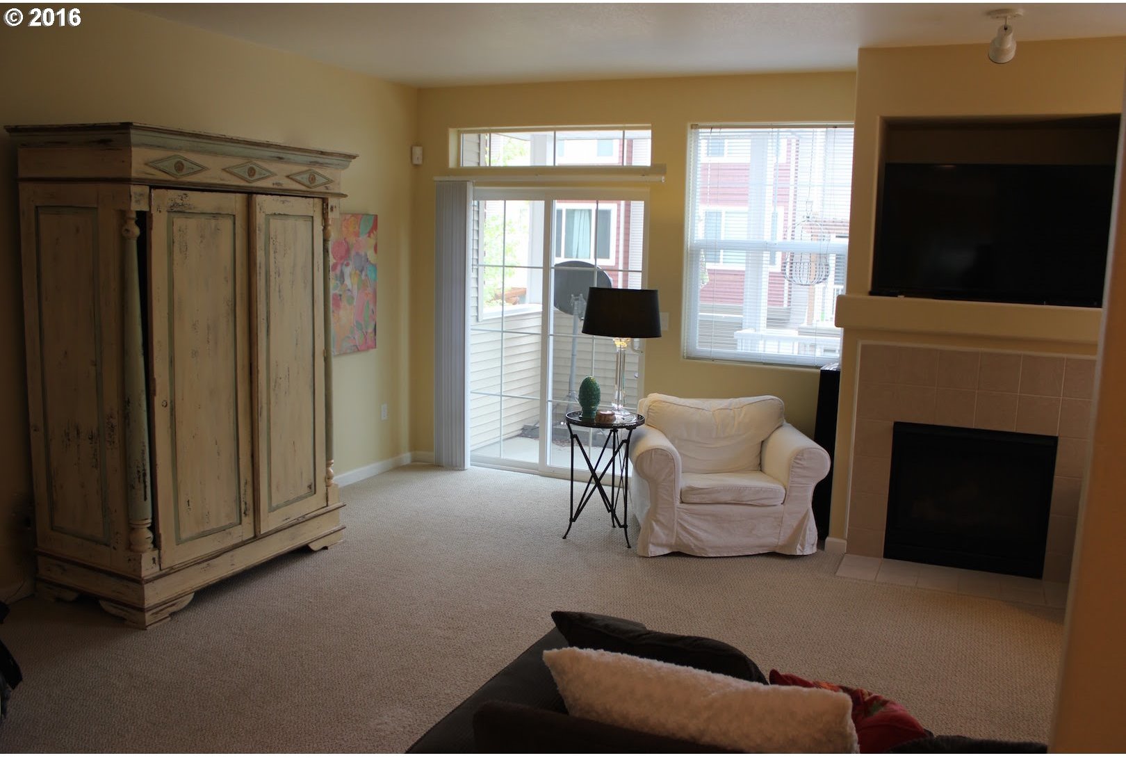 15285 Southwest Sparrow Loop, Unit 101 Beaverton, OR 97007 - Photo 2 of 19 Gallery Image 2