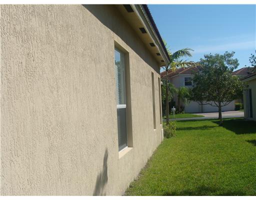 Waterstone Homestead, FL 33033 - Photo 7 of 10