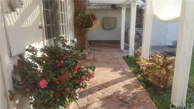 913 Junipero Drive Costa Mesa, CA 92626 - Photo 11 of 13