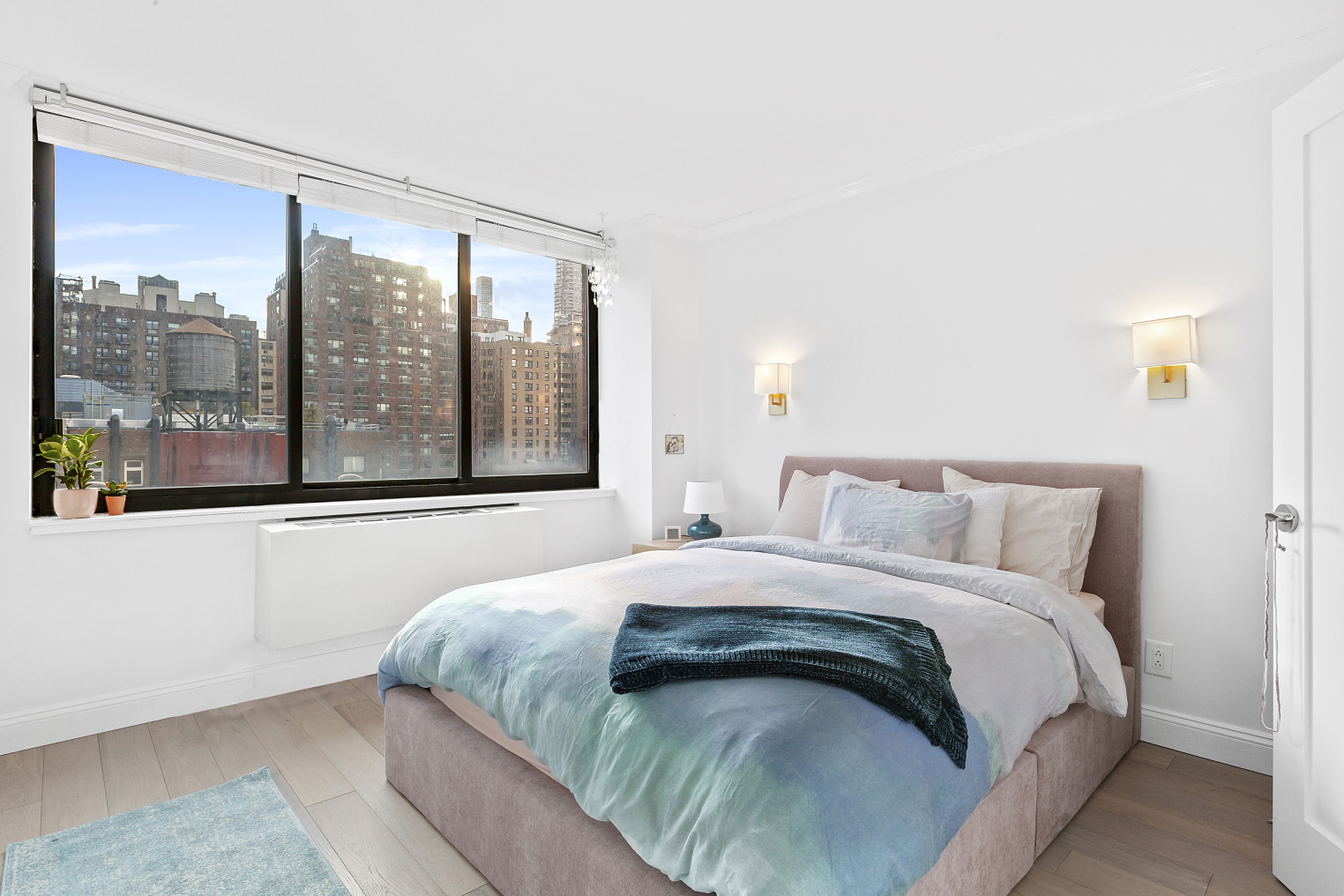 343 East 74th Street, Unit 9L Manhattan, NY 10021 - Photo 2 of 6