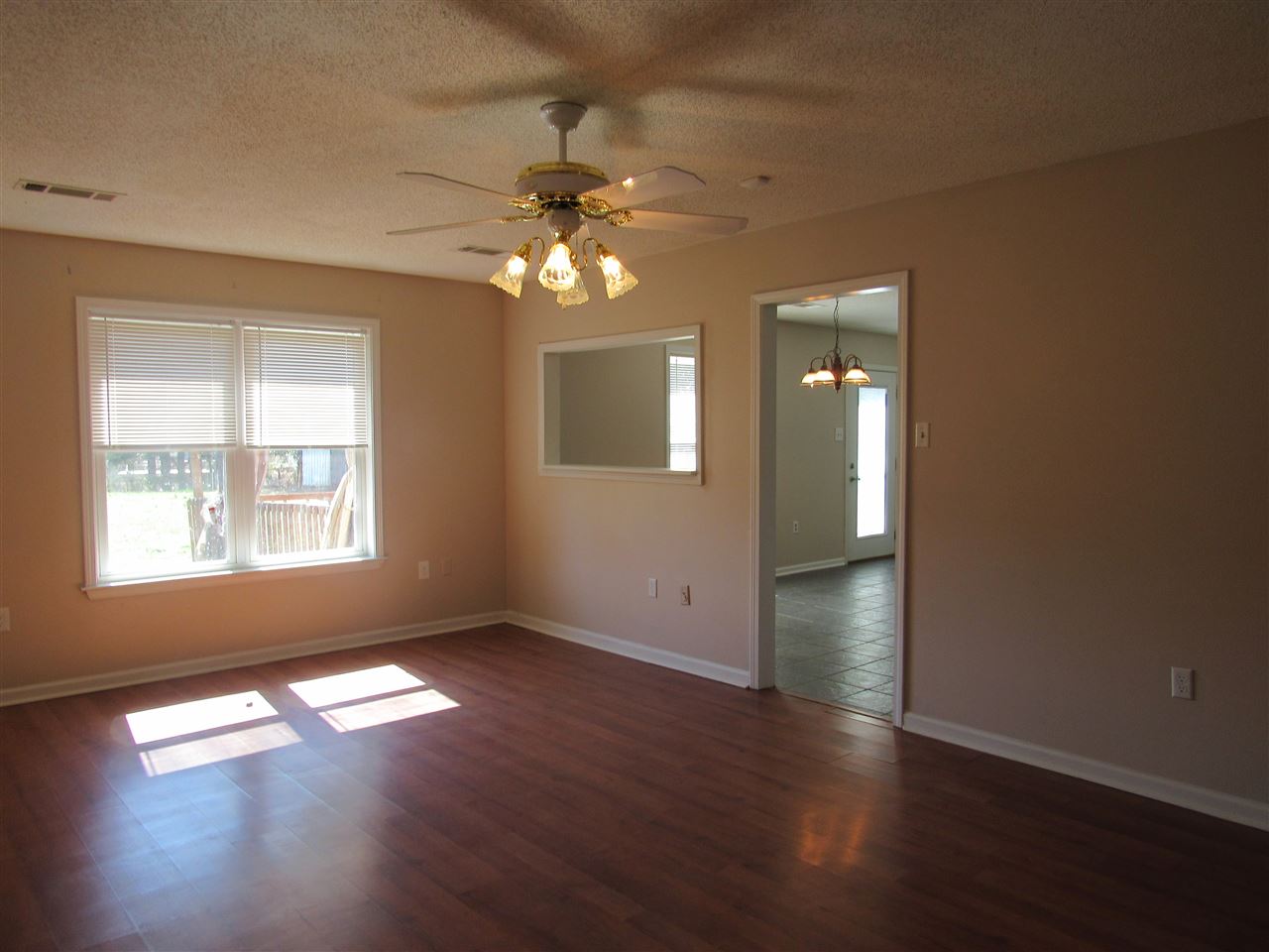 401 Tracy Road Millington, TN 38053 - Photo 8 of 24 Gallery Image 8
