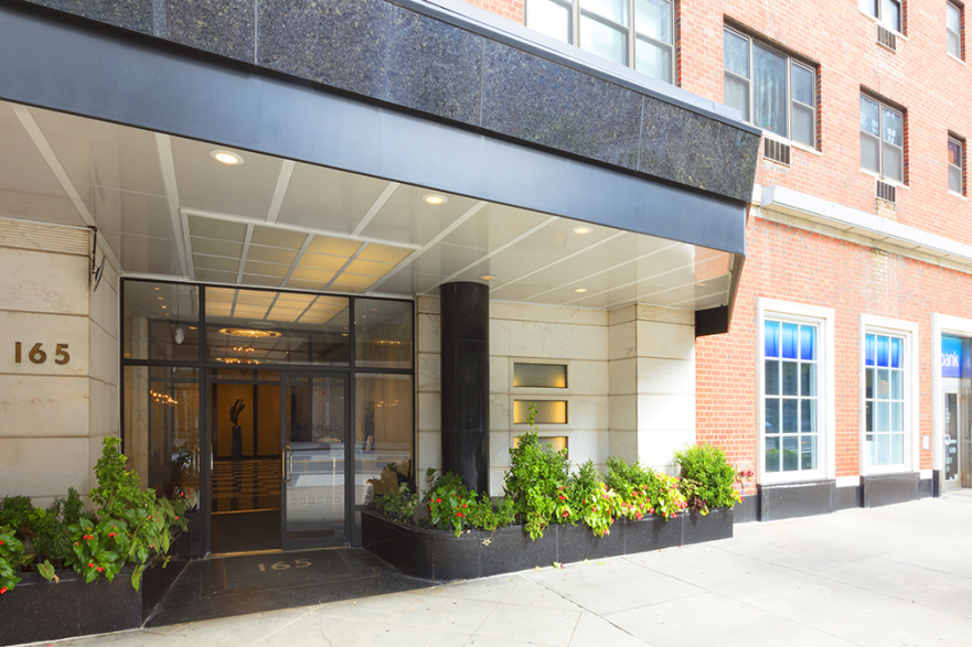 165 E 72nd St, Manhattan, NY 10021 - Photo 3 of 5