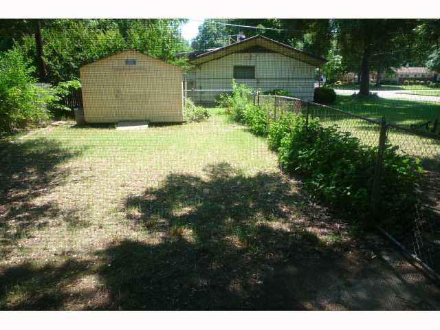 834 Milstead Road Memphis, TN 38122 - Photo 9 of 12