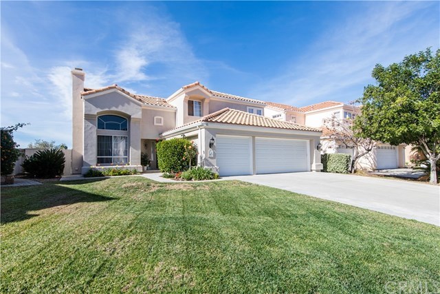 15 Bella Minozza Lake Elsinore, CA 92532 - Photo 4 of 57