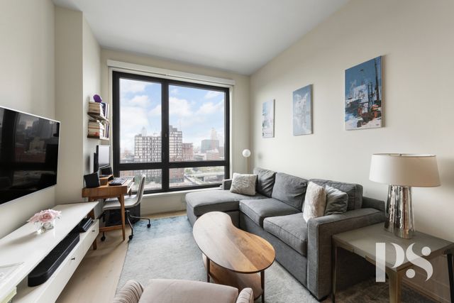 $865,000 | 550 Vanderbilt Avenue, Unit 918 | Prospect Heights
