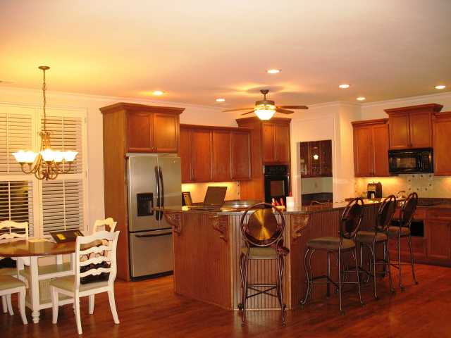 332 Colbert Street West Collierville, TN 38017 - Photo 4 of 10 Gallery Image 4
