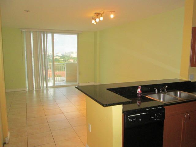 2425 Southwest 27th Avenue, Unit 907 Miami, FL 33145 - Photo 6 of 25