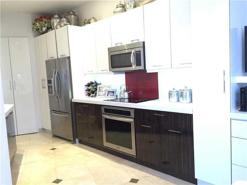 848 Brickell Key Drive, Unit 602 Miami, FL 33131 - Photo 12 of 27