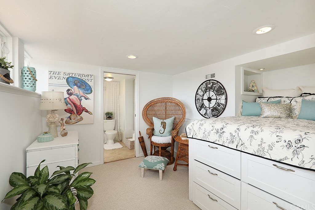 581 Diamond Street Laguna Beach, CA 92651 - Photo 18 of 51